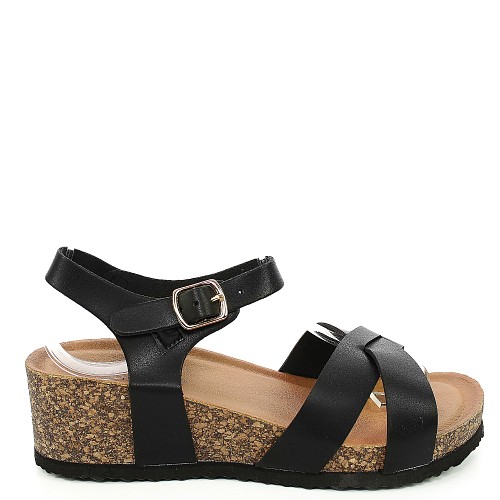 Črni sandali s polno peto Z15A-P7895-02