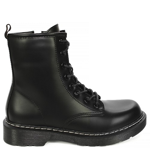 Črni nizki škornji HD055-185G