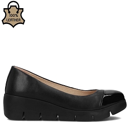 Črni usnjeni nizki čevlji s polno peto Filippo 6758